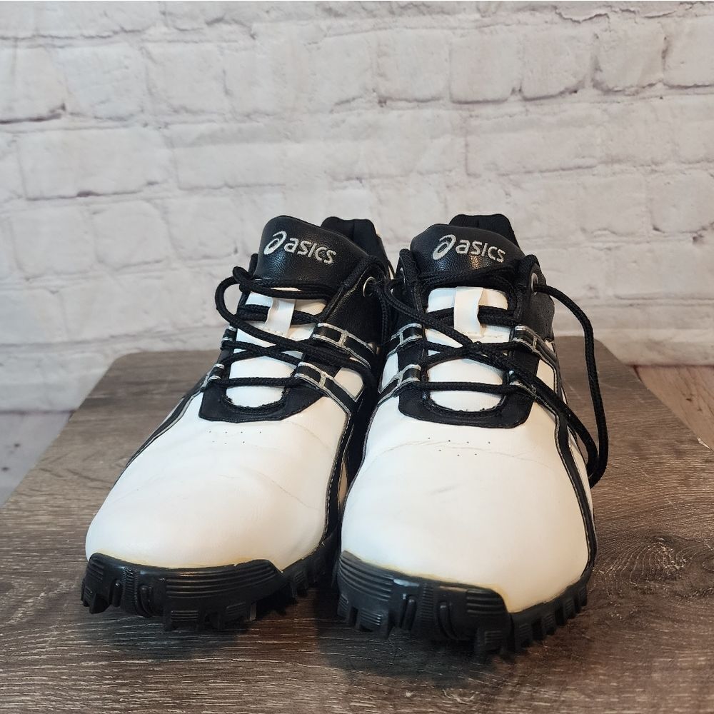Men's ASICS golf shoes, size 8.5